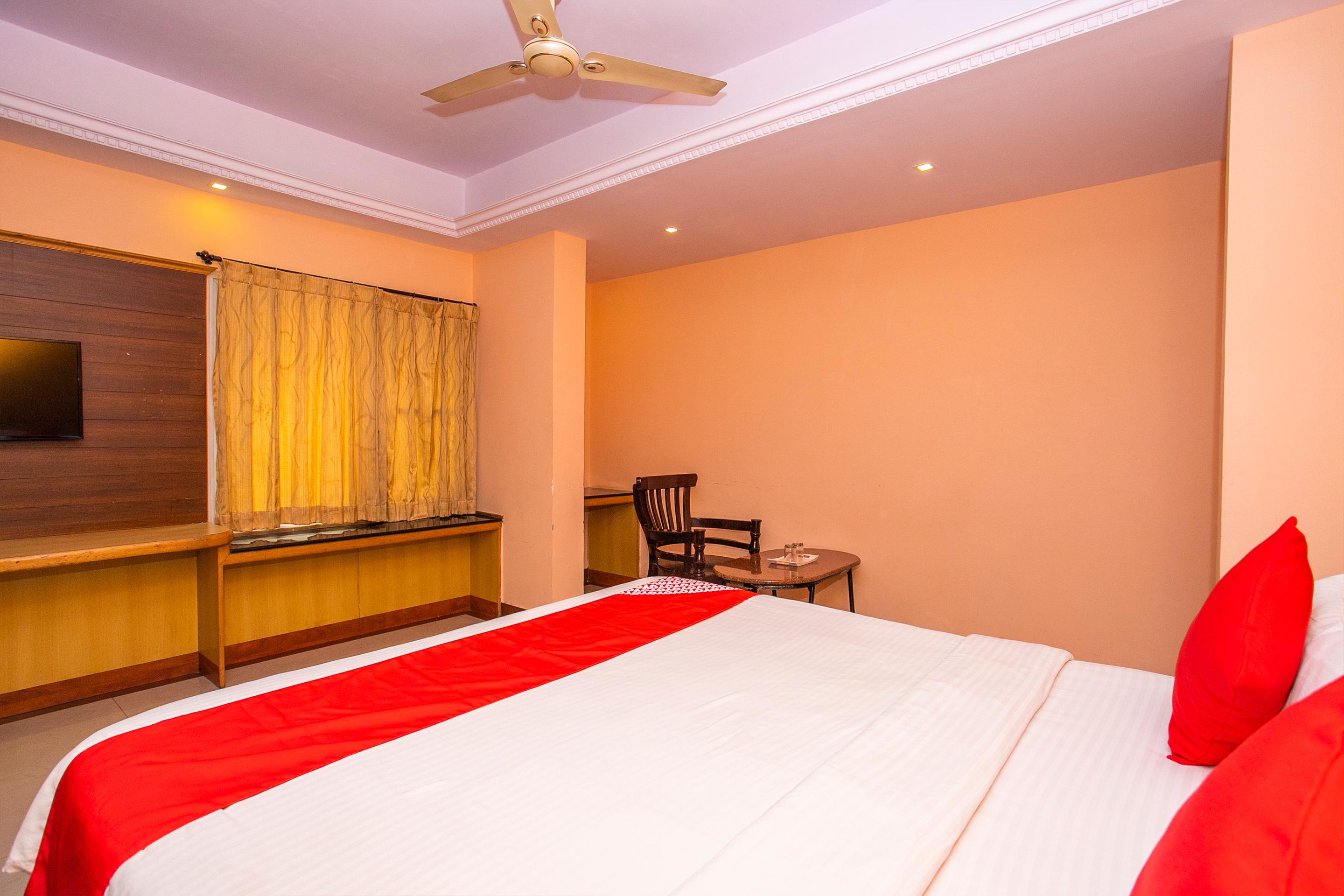 Oyo 331 Hotel Skanda Shelters Bangalore Luaran gambar