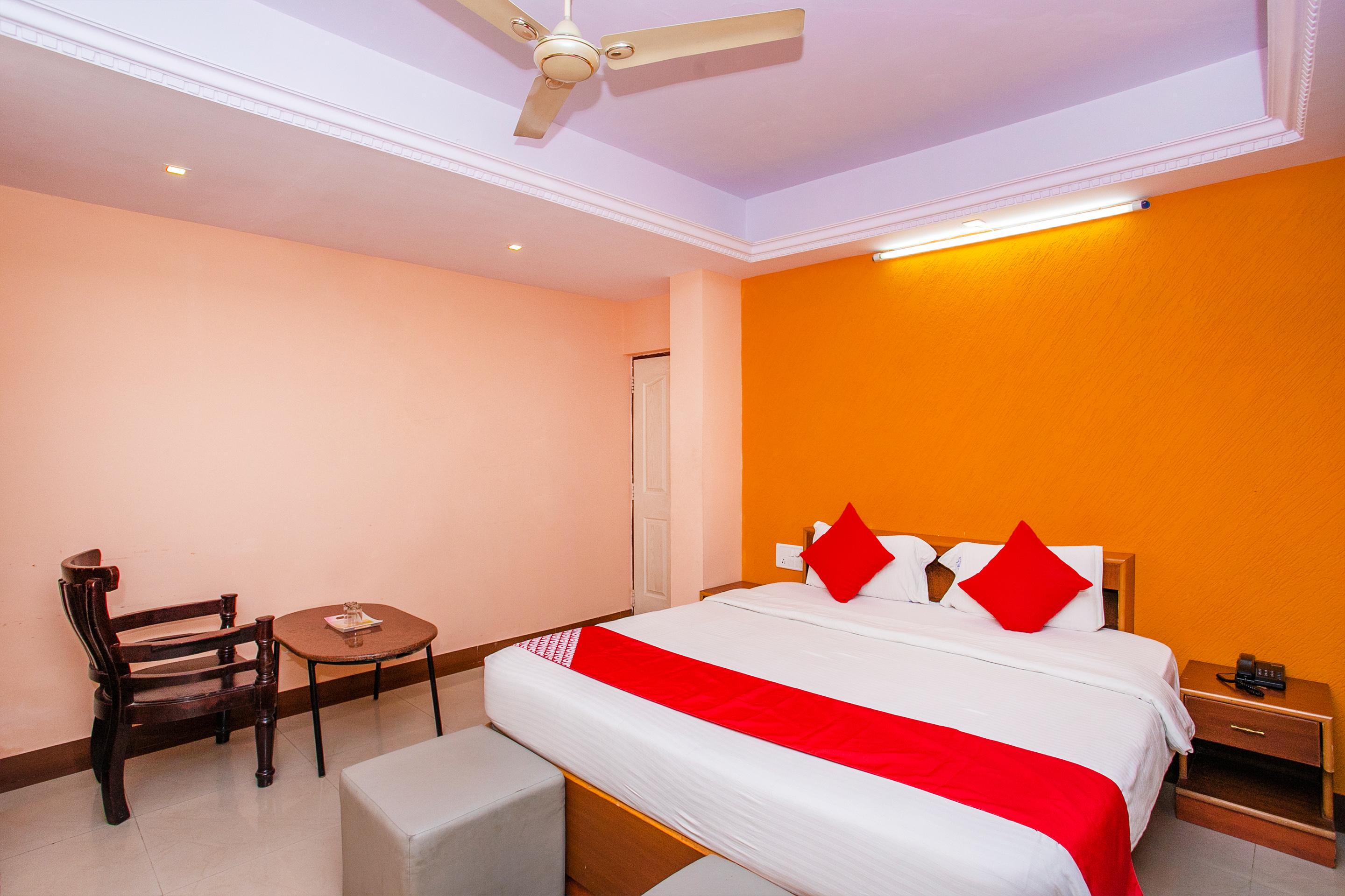Oyo 331 Hotel Skanda Shelters Bangalore Luaran gambar