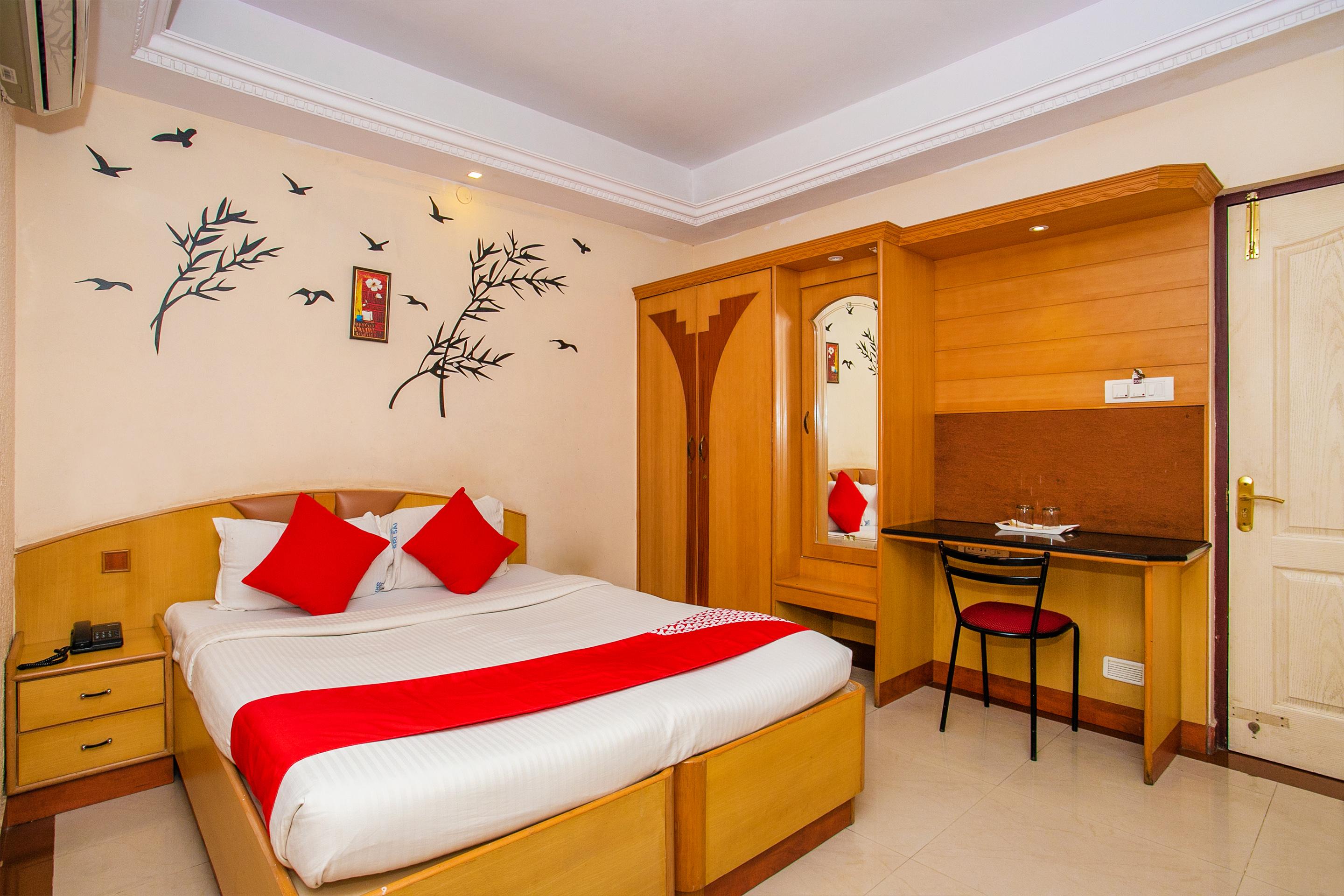 Oyo 331 Hotel Skanda Shelters Bangalore Luaran gambar