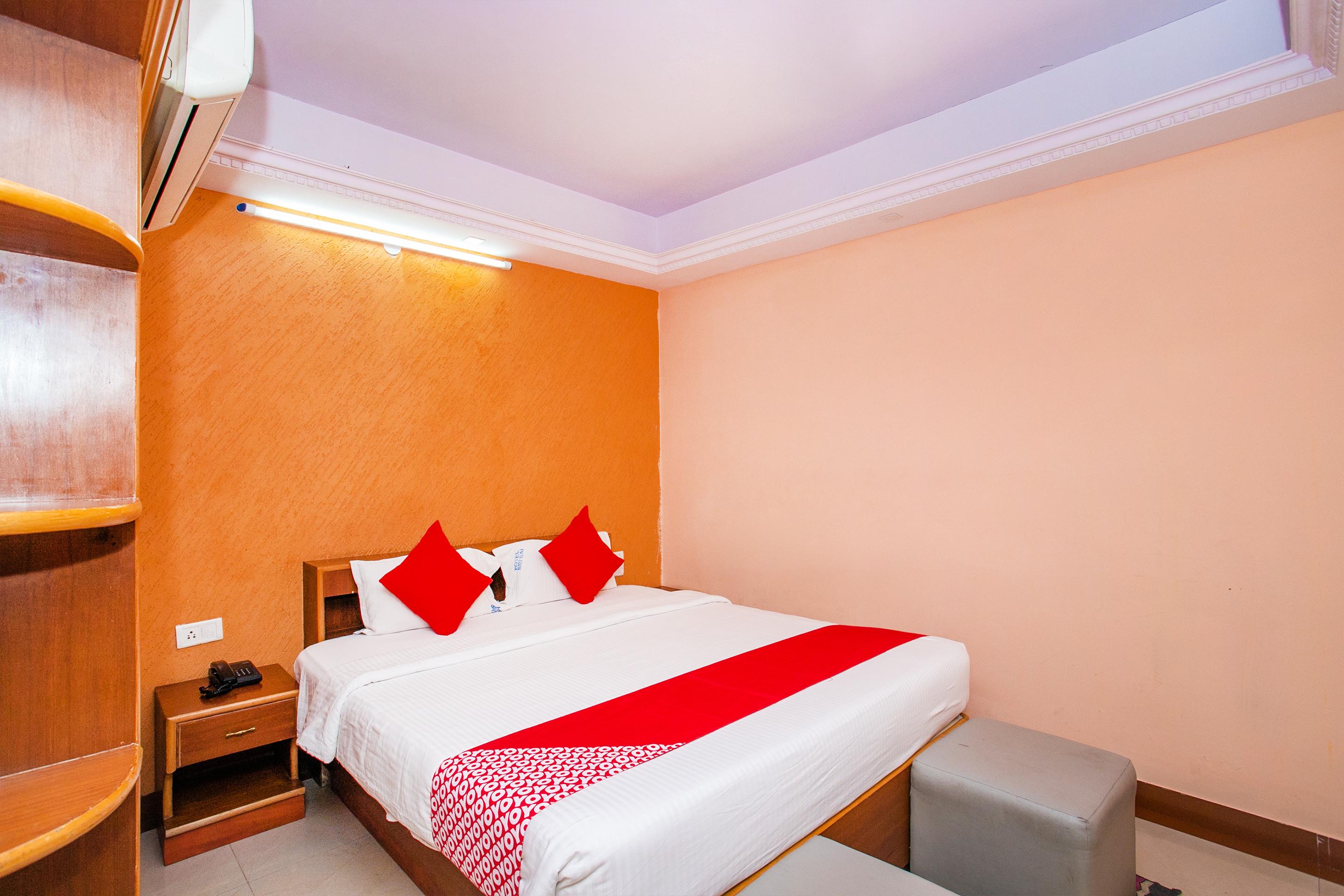 Oyo 331 Hotel Skanda Shelters Bangalore Luaran gambar