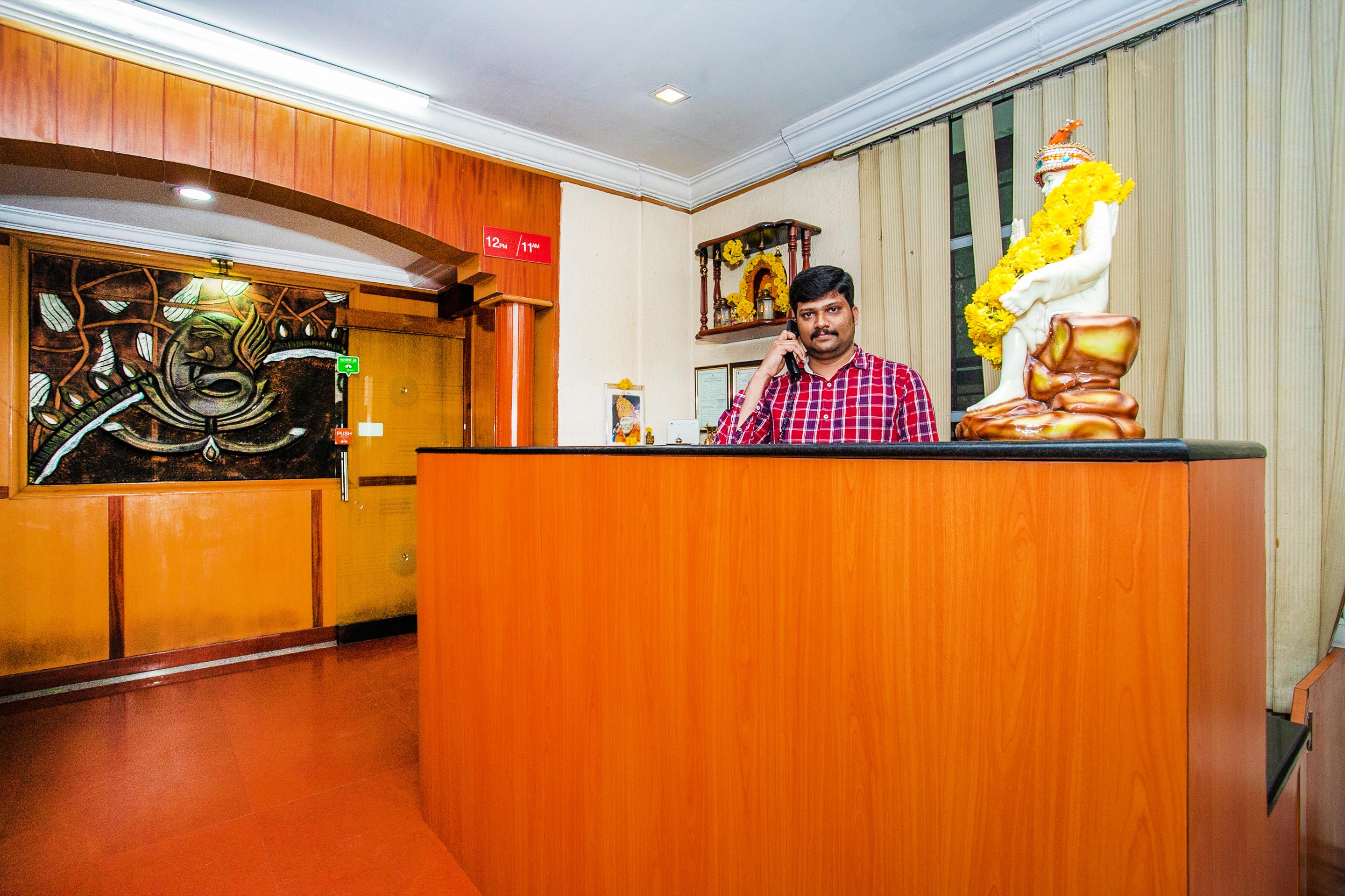 Oyo 331 Hotel Skanda Shelters Bangalore Luaran gambar