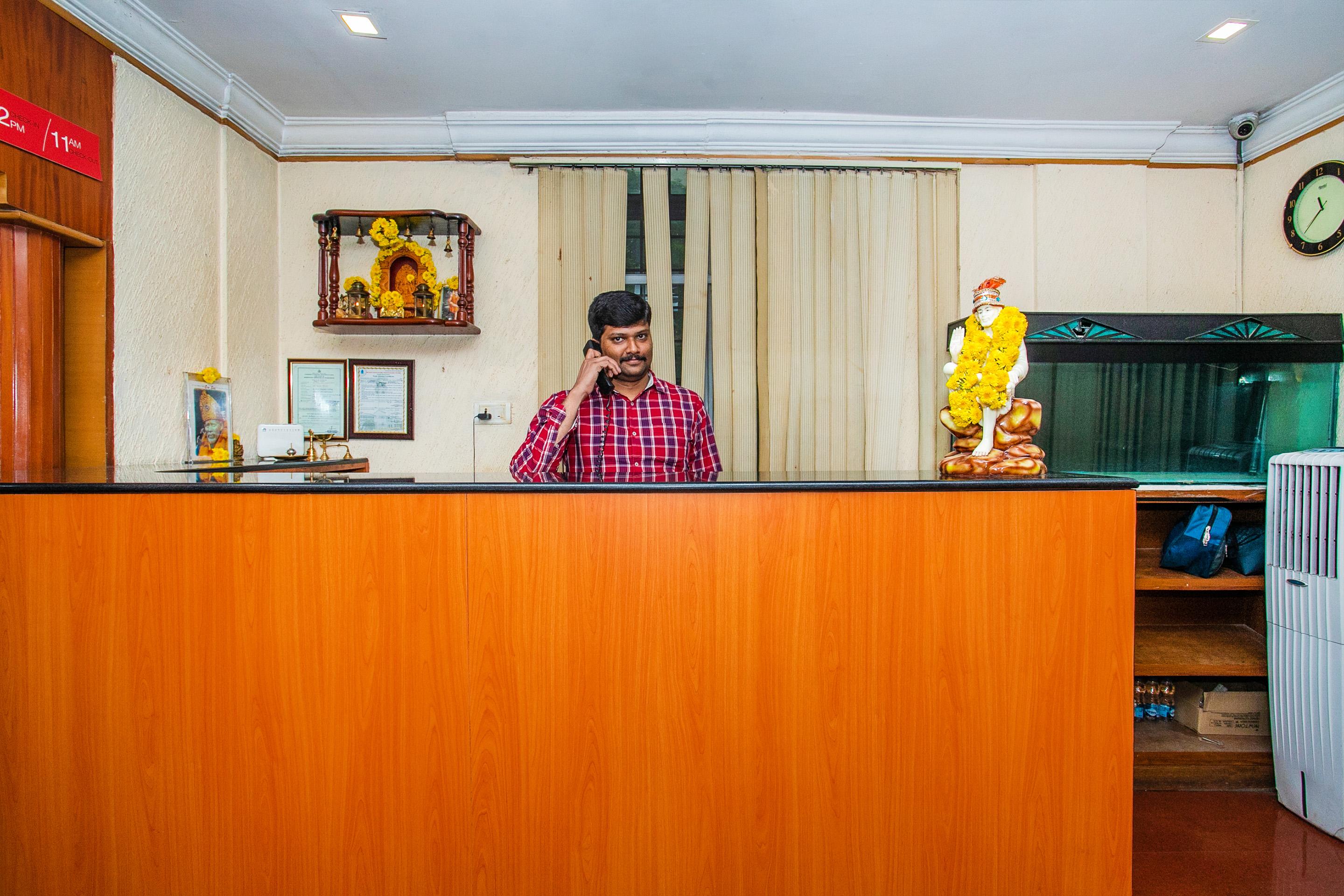 Oyo 331 Hotel Skanda Shelters Bangalore Luaran gambar