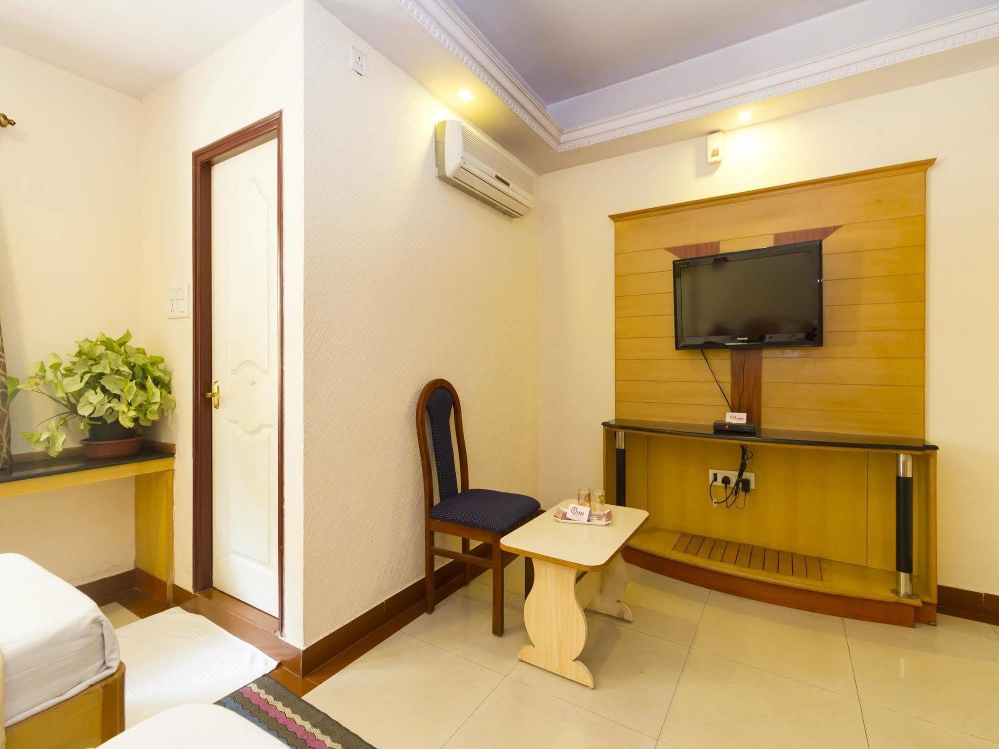 Oyo 331 Hotel Skanda Shelters Bangalore Luaran gambar