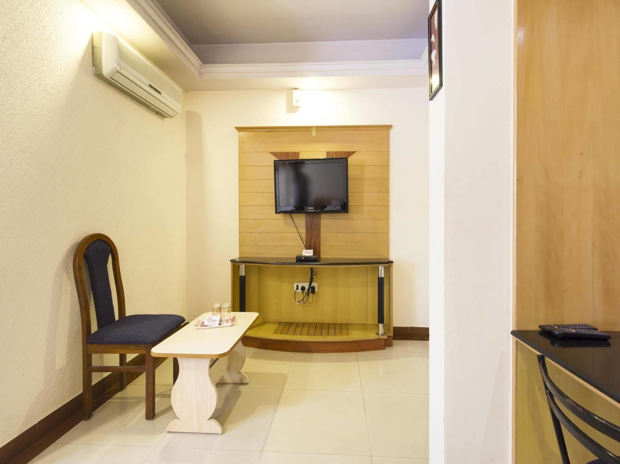 Oyo 331 Hotel Skanda Shelters Bangalore Luaran gambar